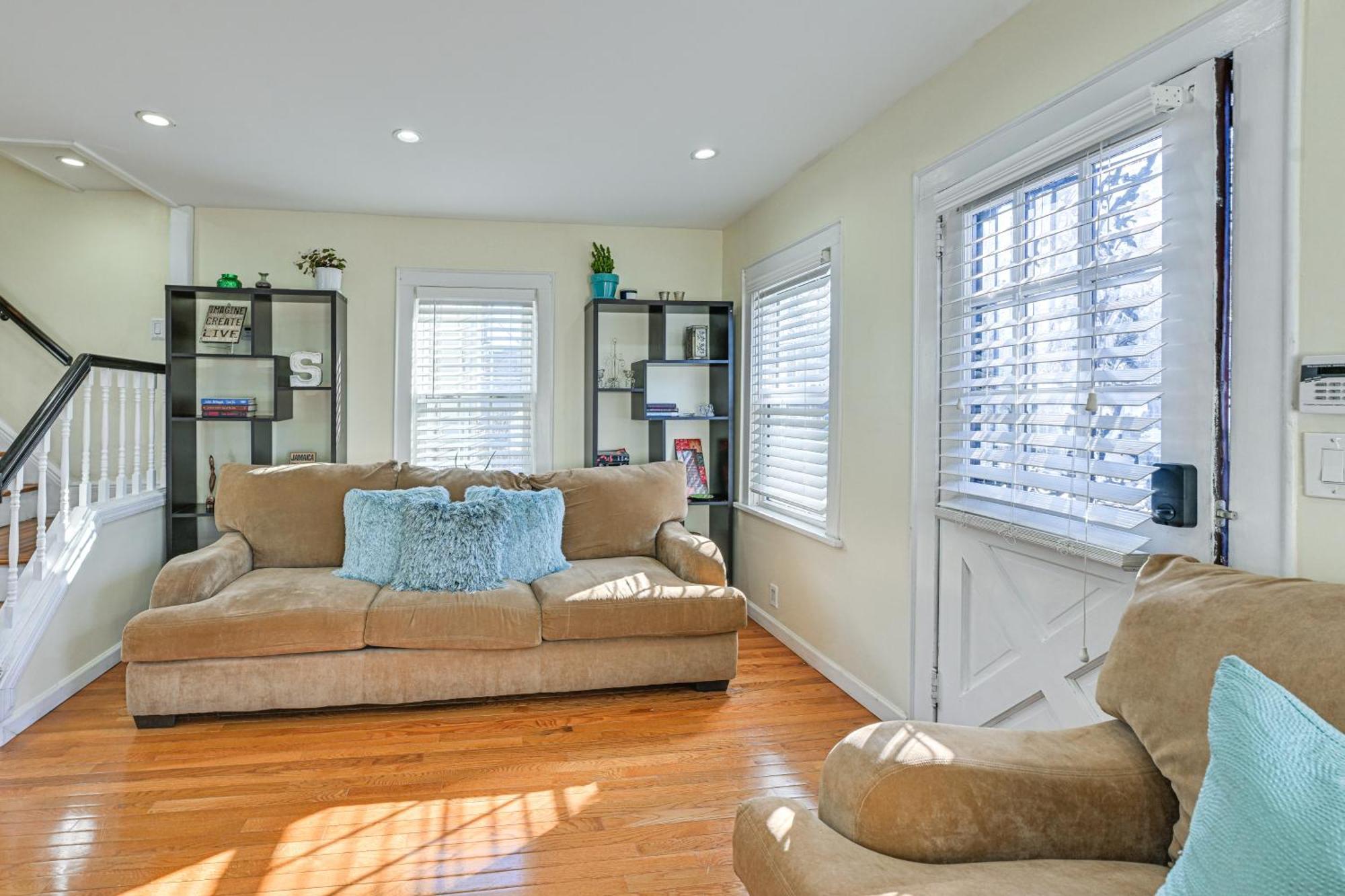 Charming Valley Stream Home 24 Mi To Central Park Bagian luar foto