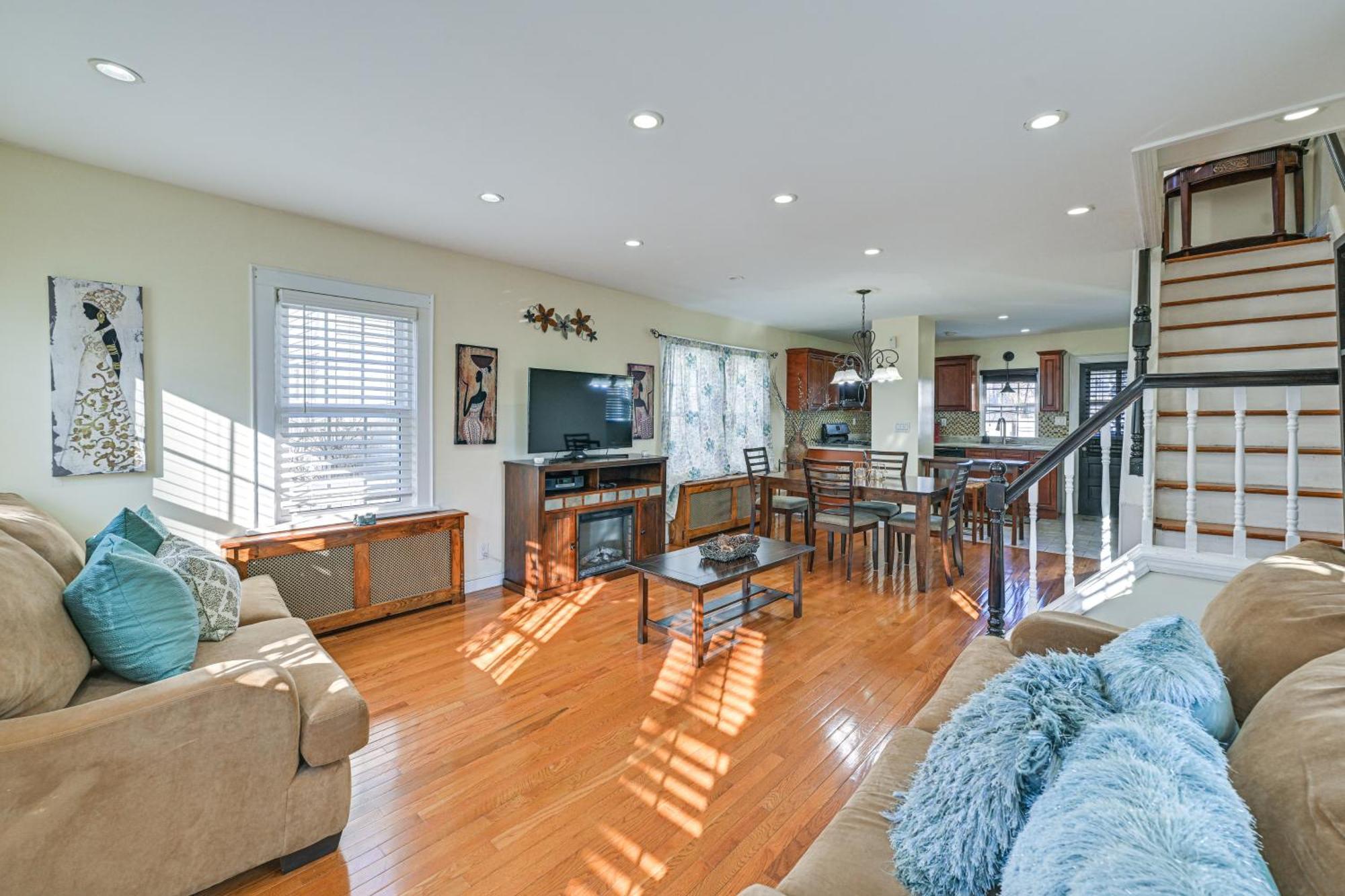 Charming Valley Stream Home 24 Mi To Central Park Bagian luar foto