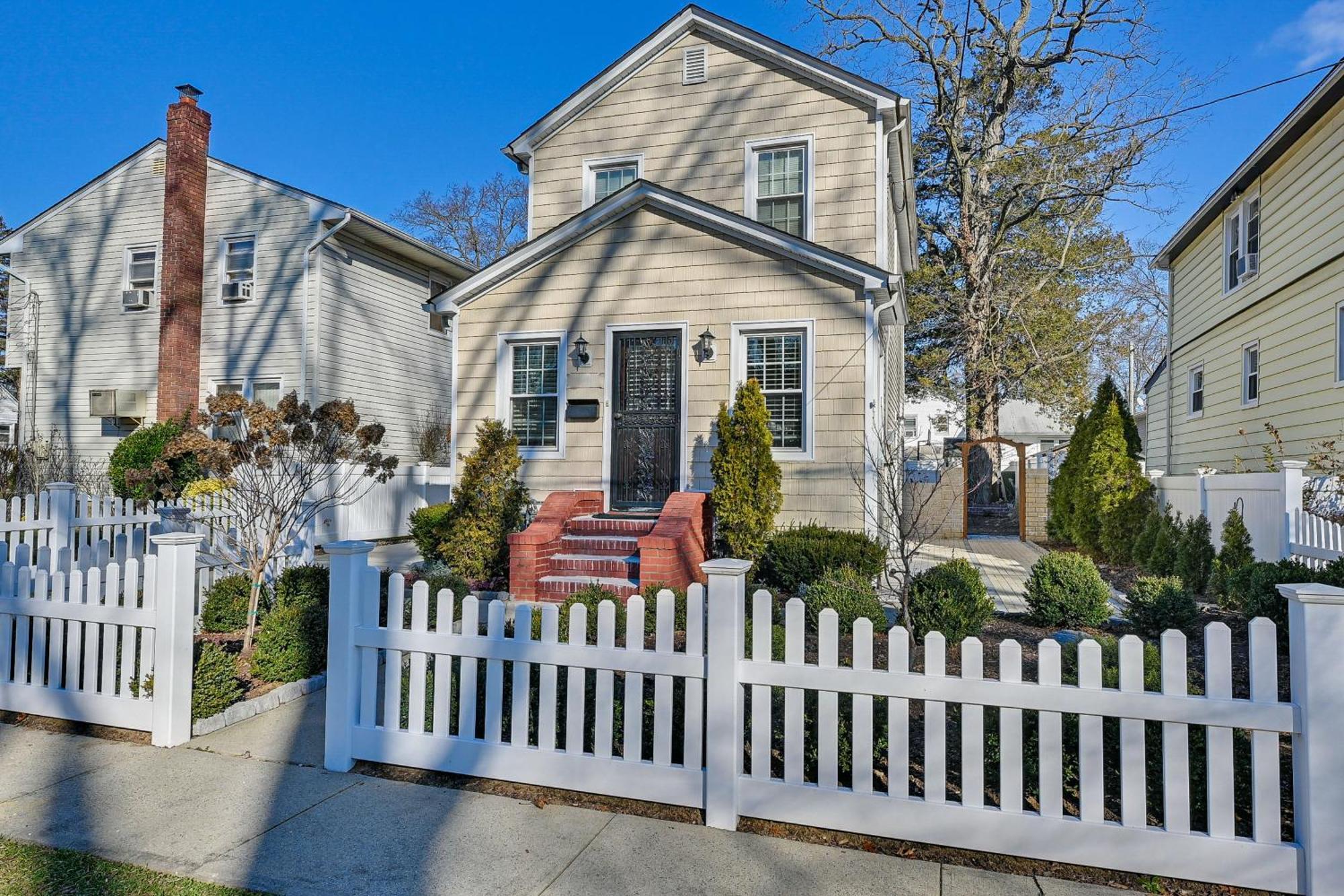 Charming Valley Stream Home 24 Mi To Central Park Bagian luar foto